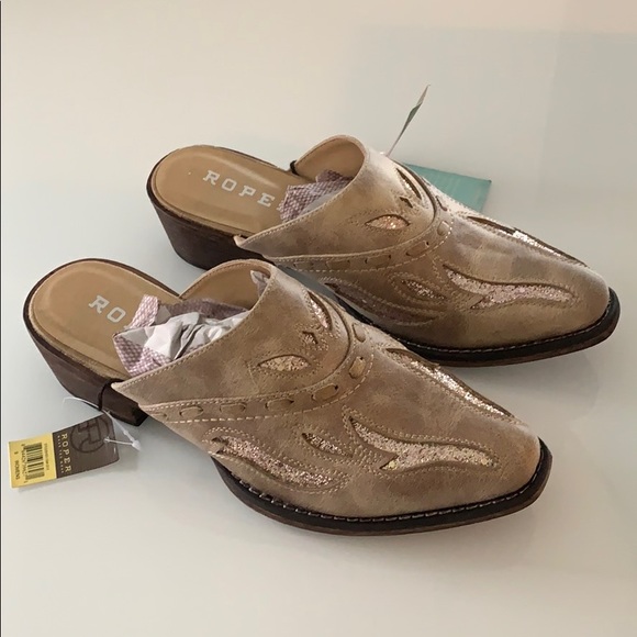 NWT Roper Tan faux leather western mules